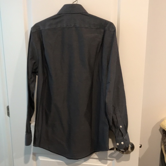 Kirkland signature shirt. - Picture 2 of 3